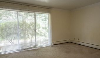 1245 Island Dr 102, Ann Arbor, MI 48105