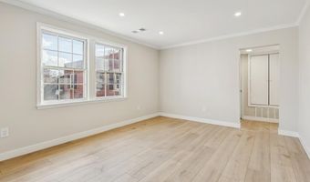 2037 38TH St SE 301, Washington, DC 20020