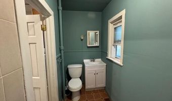 17 Grove Ave, Albany, NY 12208