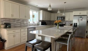 25 Damato Way, Agawam, MA 01001