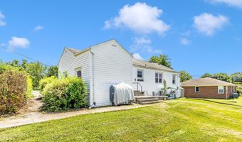 15 MAPLE Ave, Boonsboro, MD 21713