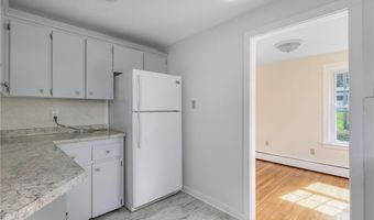 175 Kay St, Newport, RI 02840