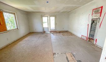 419 S 10TH St, Belen, NM 87002
