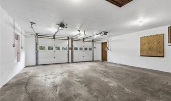 2260 Englewood Ave, Akron, OH 44312