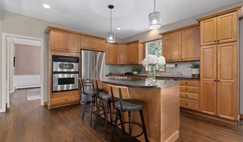 4 Stonecarry Way, East Greenwich, RI 02818