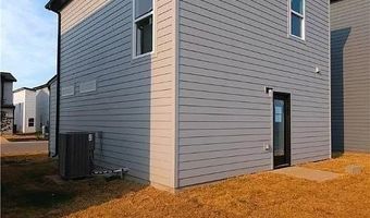 970 Boardwalk Ave, Bentonville, AR 72713