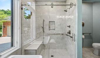 5368 Pinnacle Ct, Ann Arbor, MI 48108