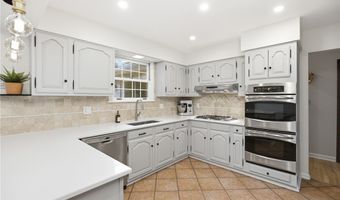 4206 Wembleton Dr, Allison Park, PA 15101