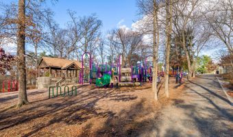 20419 CHARTER OAK Dr, Ashburn, VA 20147