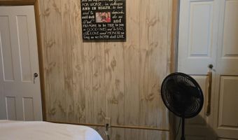 221 W 11th St, Bicknell, IN 47512