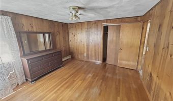 28 City View Pkwy, Johnston, RI 02919