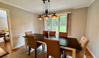 105 Beechwood Dr, Beaver, WV 25813