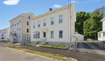 19 Elm St, Cumberland, RI 02864