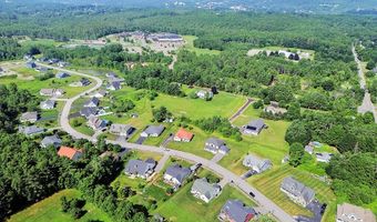 15 Fieldstone Dr, Augusta, ME 04330