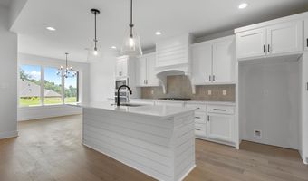 216 Middleton Pl, Benton, AR 72019