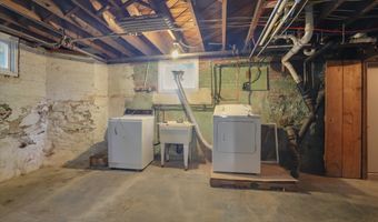 35 Broadview St, Bristol, CT 06010