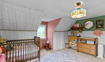 223 Chopmist Hill Rd, Glocester, RI 02814