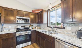 114 Collina Cir, Avon, MN 56310