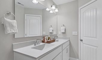 138 Warren Lake Rd, Aberdeen, NC 28315