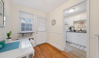 924 Massachusetts Ave 1, Arlington, MA 02476