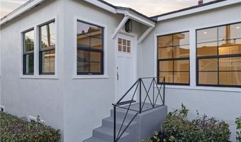 1989 N Lake Ave, Altadena, CA 91001