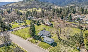 593 Crowson Rd, Ashland, OR 97520