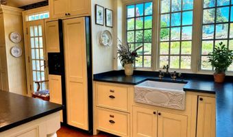 89 Chestnut Hill Rd, Amherst, NH 03031
