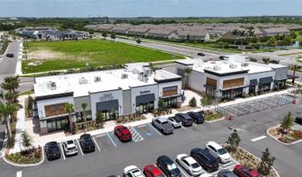 7420 PARADISO Dr, Apollo Beach, FL 33572