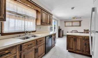 212 Cypress Dr, Bayville, NJ 08721