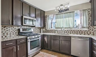 117 Old Oaks Dr, Ballwin, MO 63011