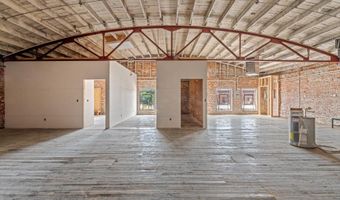 211 Washington Ave, Athens, TN 37303