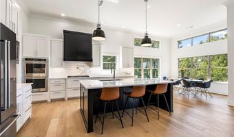 2808 Palisades Cir, Bentonville, AR 72712