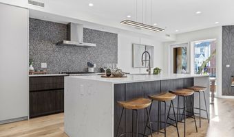 362-364 W Broadway 2, Boston, MA 02127