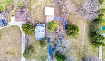 13522 North Rd, Alden, NY 14004