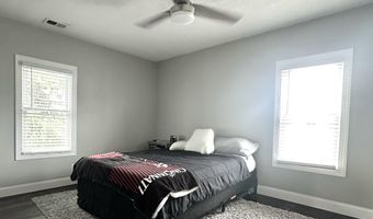 114 W Main St, Anna, OH 45302