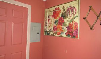 67 Bridge St, Amsterdam, NY 12010