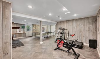 26 Buckboard Ln, Avon, CT 06001