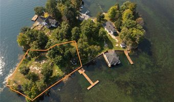 3 Manhattan, Alexandria Bay, NY 13607