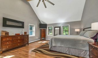 212 Wentworth Rd, Brookfield, NH 03872