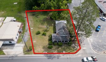 199 Anthony/Oak Sts, Baxley, GA 31513