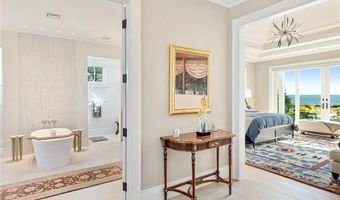 71 Cliff Dr, Narragansett, RI 02882