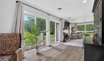 6784 Grandview Dr, Andover, OH 44003