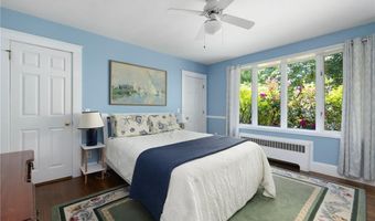 39 Highland Ave, Narragansett, RI 02882