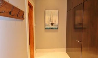 15 McKinley St, Bangor, ME 04401