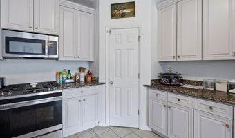 204 Lyle Cir, Brandon, MS 39042