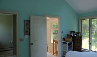 55 Liberty St, Chester, CT 06412