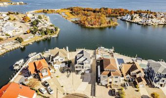 7 Travelers Way, Bayville, NJ 08721