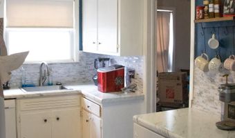 14828 College Ave, Allen Park, MI 48101