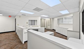 220 N WESTMONTE Dr A, Altamonte Springs, FL 32714