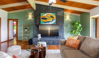 2114- B KAIWIKI Rd, Hilo, HI 96720
